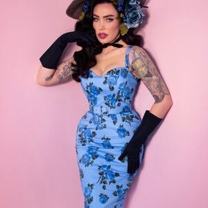 Vixen by Micheline Pitt Sweetheart Wiggle Dress in Blue Vintage Roses